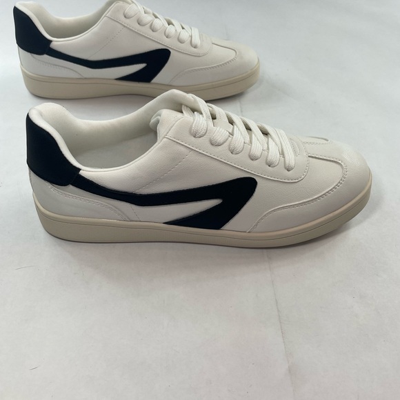 Dolce Vita Shoes - Dolce Vita Women's Voyage Low Line Lace-Up Sneakers White / Black Size 9 NEW